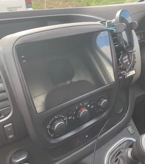 RENAULT TRAFIC 3 [2014–2021] – Avec écran d'origine