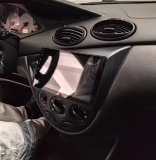 FORD FOCUS [1998–2004]