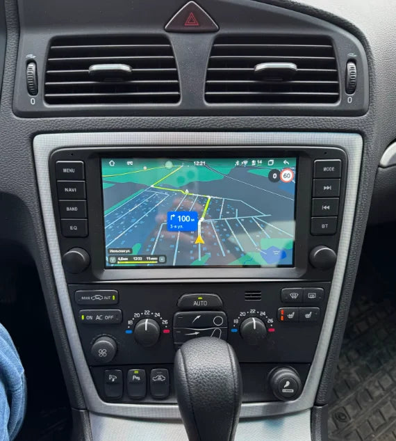 VOLVO V40 [2005–2009]