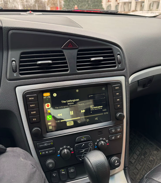 VOLVO V40 [2000–2004]