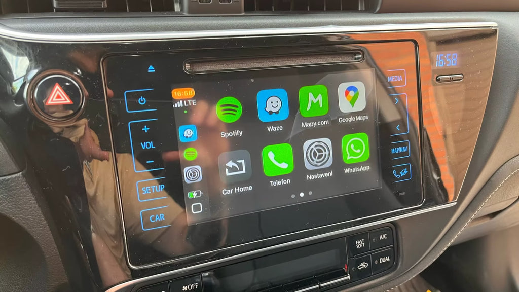 TOYOTA HILUX [2015–2023]